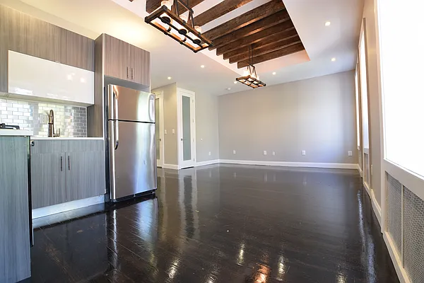 Rented by null | media 19