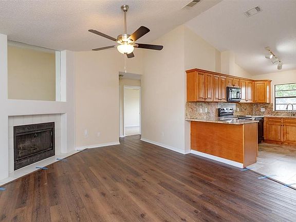 5th image of 2720 Kenora Ct