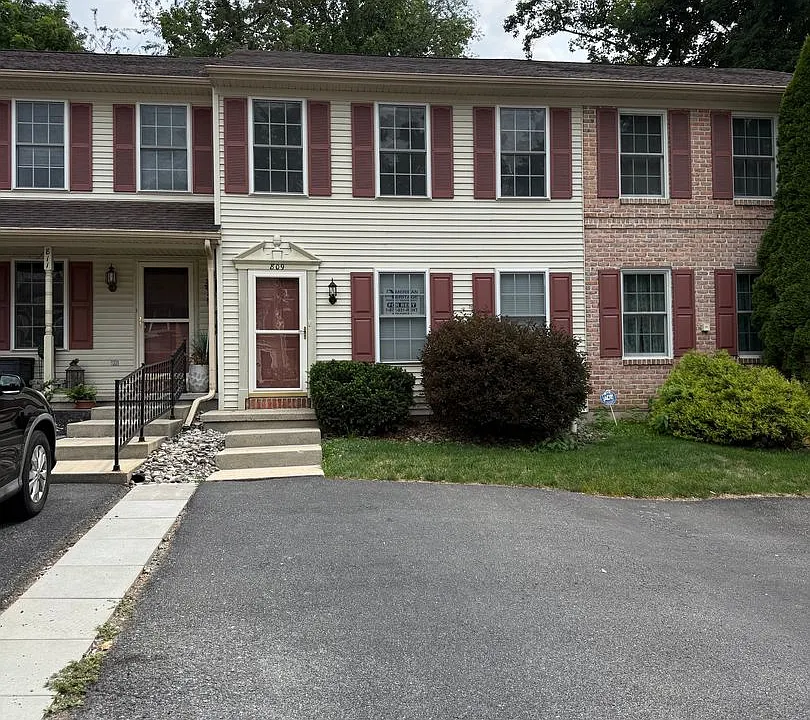 809 Rockwood Dr