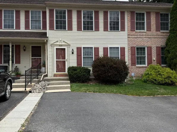 809 Rockwood Dr, Elizabethtown, PA 17022