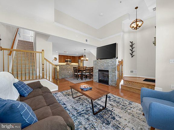 5th image of 15251 Avens Creek Dr