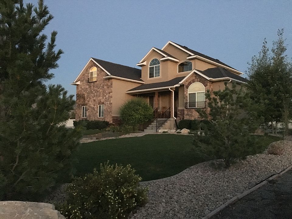 1st image of 255 Bridle Ln