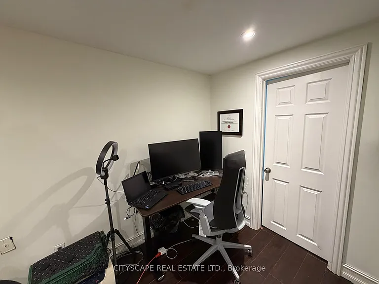 3346 Chokecherry Cres — Photo 27
