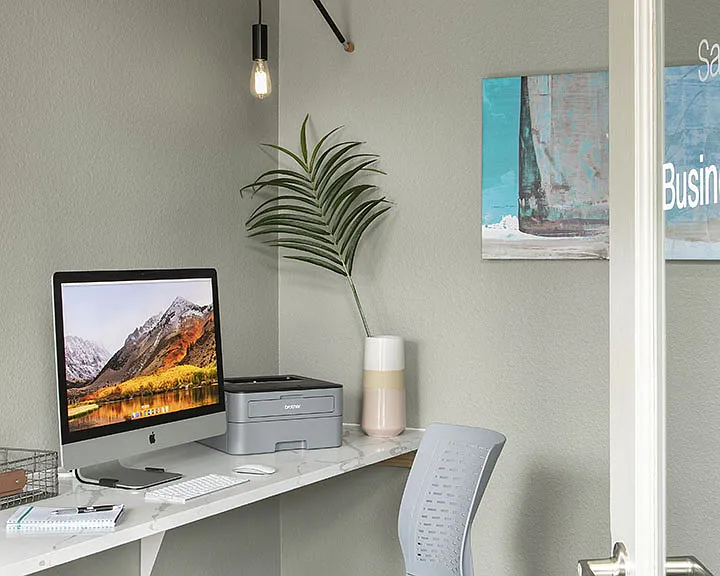 Apartment community business center with MAC work stations at Sagebrook in Colorado Springs, Colorado.