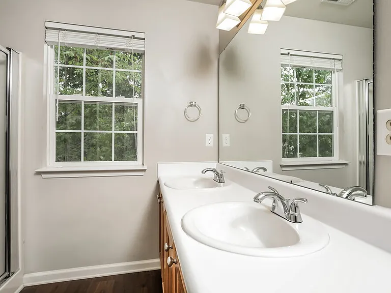 4027 Taylor Oaks Dr — Photo 11