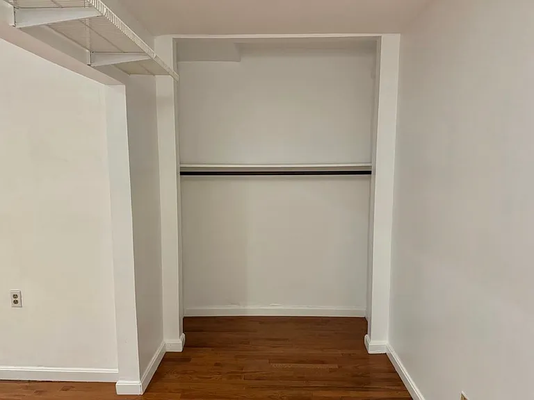 390 Riverway St #2 — Photo 13