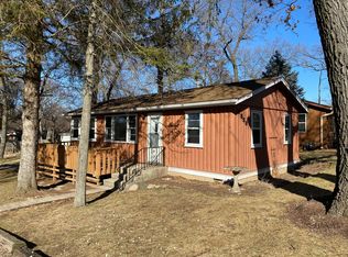 8520 Dorr Rd, Wonder Lake, IL 60097