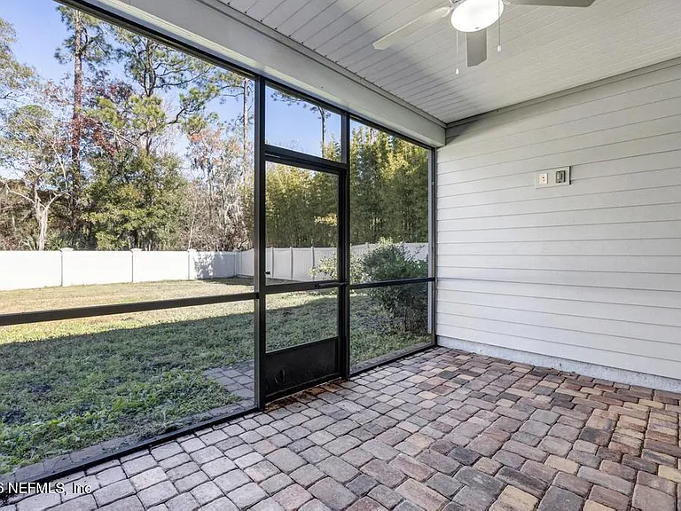 275 Renwick Pkwy — Photo 36