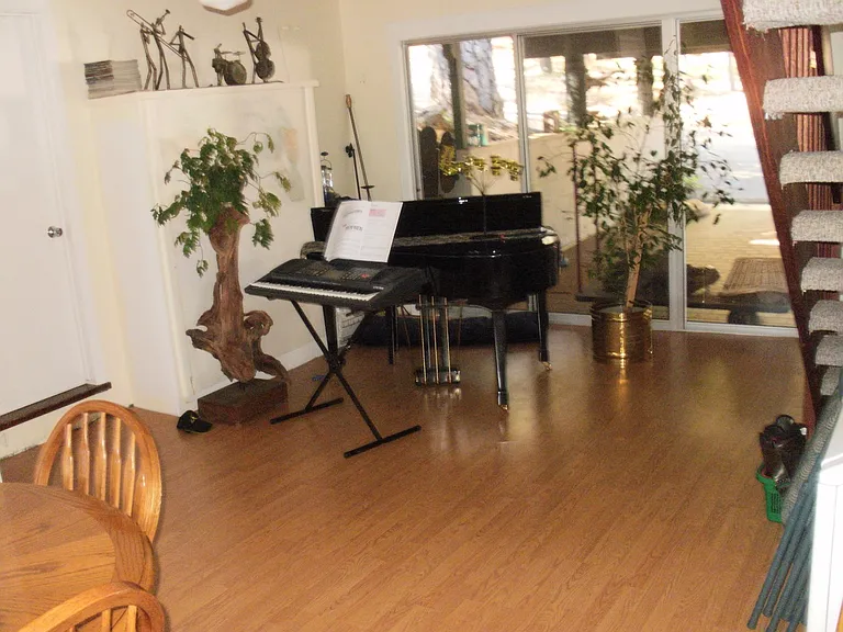 1131 Peaceful Valley Rd — Photo 3