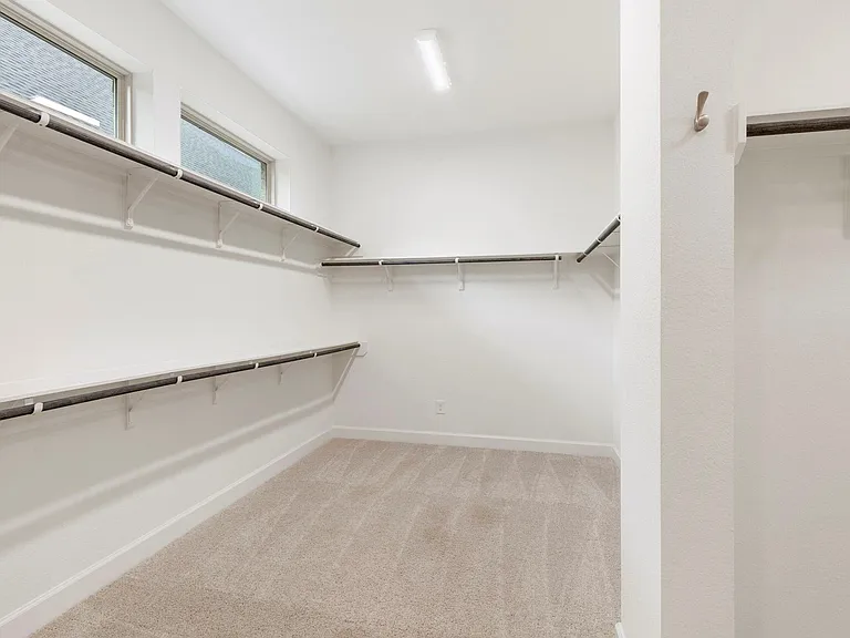 15834 Meadow Crk — Photo 19