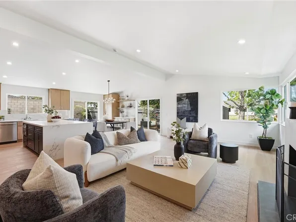 1713 Oahu Pl, Costa Mesa, CA 92626