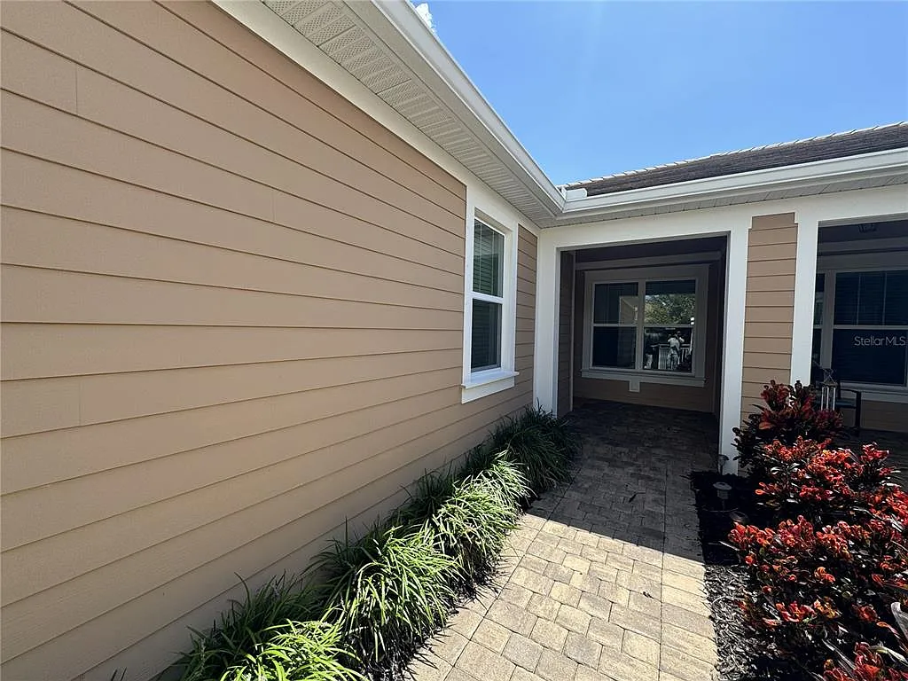 2 bed, 2.0 bath, 1629 sqft, $3,250 — Photo 2