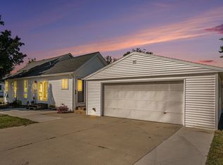 1829 Walnut St, Dorr, MI 49323