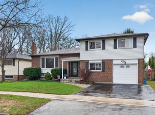 512 Pinedale Ave, Burlington, ON L7L 3W1