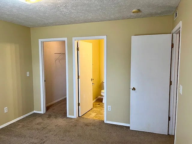2 bed, 1200 sqft, $1,300 — Photo 4