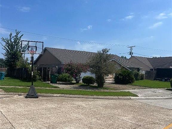 2nd image of 2756 Hardwood Dr