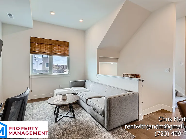 1230 Perry St #1 — Photo 6