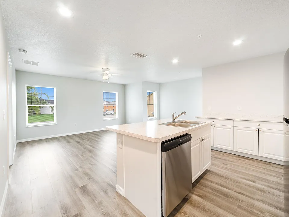 254 Taylor Ln