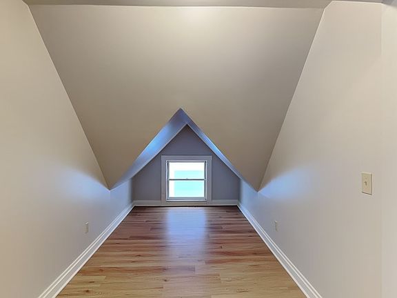4th image of 2620 J St