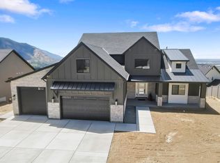 619 E Mountain Rd N, North Ogden, UT 84414