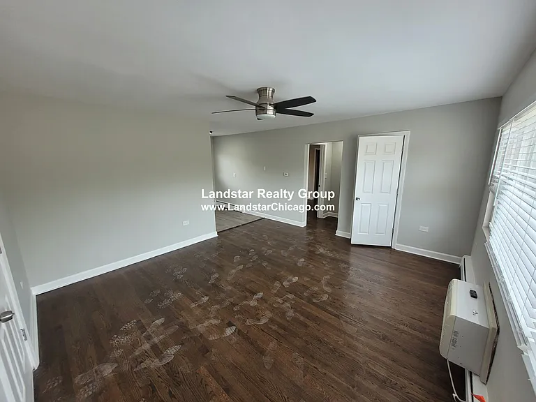 1323 W Sherwin Ave #2A — Photo 2