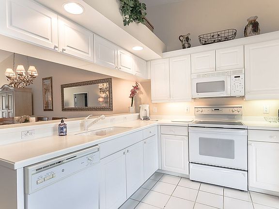 3rd image of 1650 Windy Pines Dr APT 2