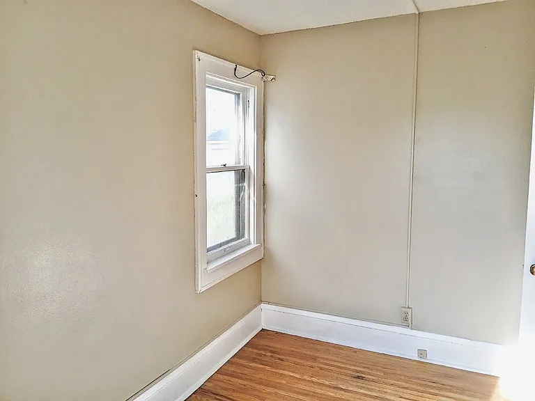 3320 E 31st St — Photo 21