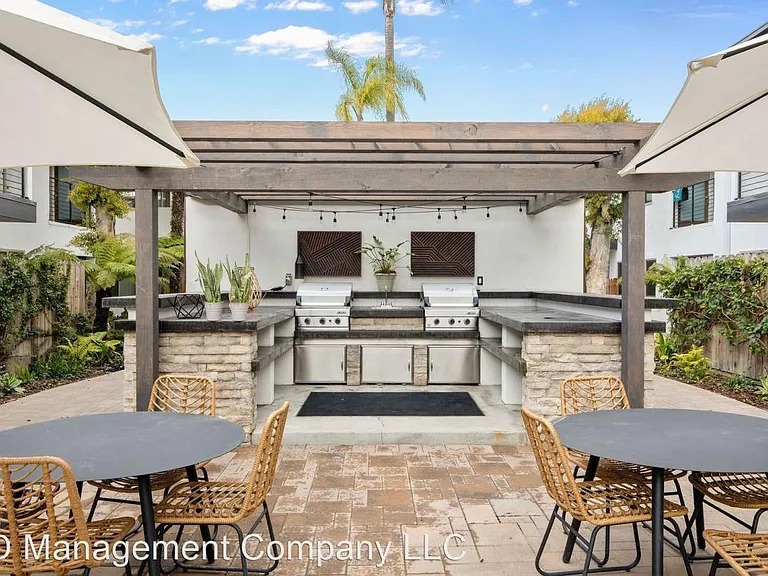 3450 Emerald St — Photo 31