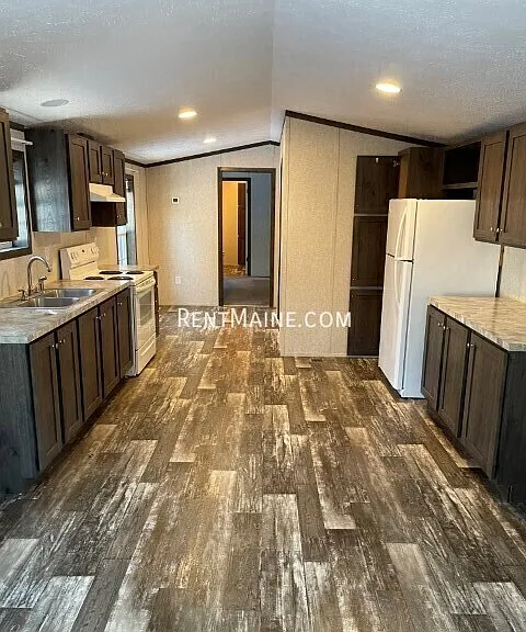 799 Stillwater Ave #4 — Photo 1