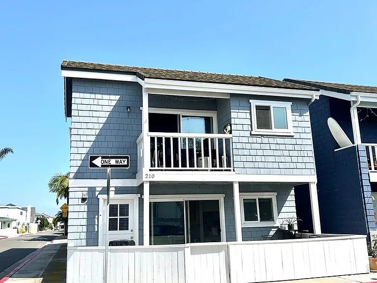 210 Lugonia St — Photo 3