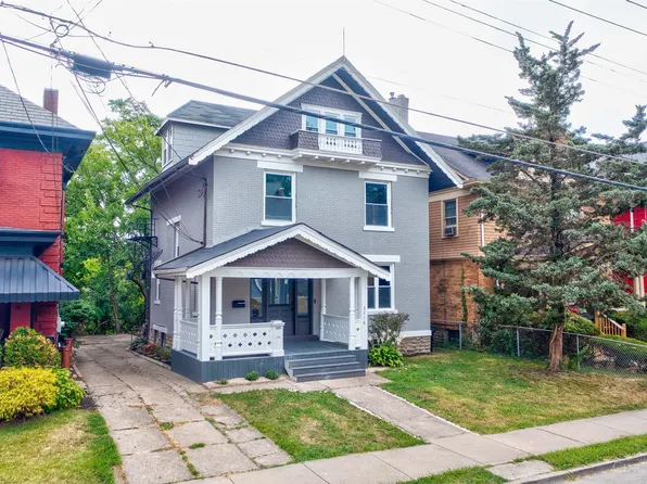 2216 Burnet Ave, Cincinnati, OH 45219