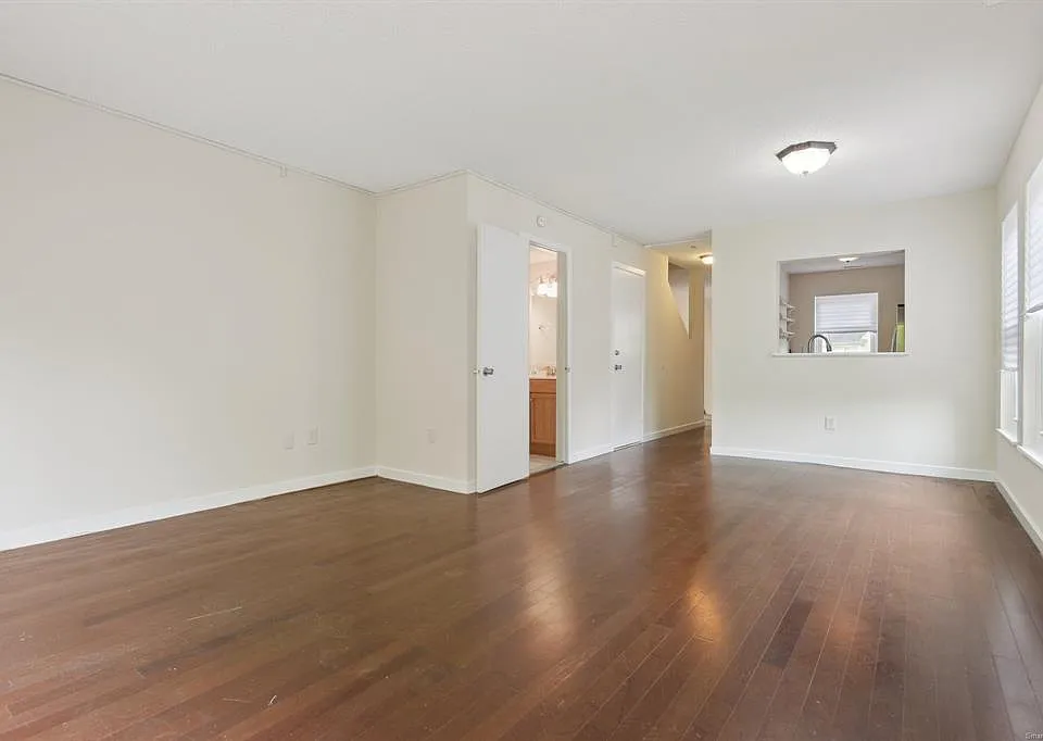 1425 Quinnipiac Ave #302