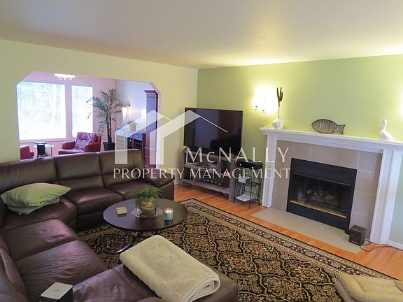 5th image of 7416 Beaver Creek Ln