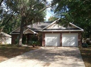 1512 Hunt St, Ocean Springs, MS 39564