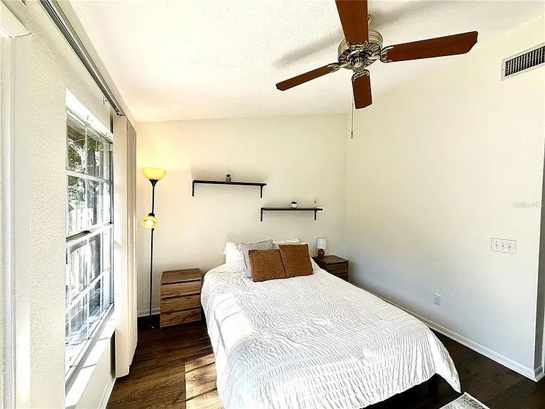 6905 Lake Place Ct — Photo 15