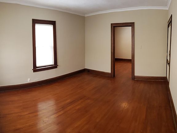 2nd image of 2621 Pleasant Ave APT 7