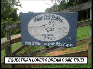 348 C C Hayes Rd, Purlear, NC 28665