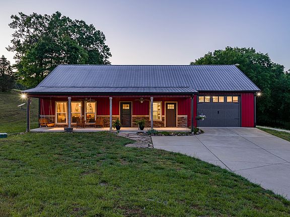 5th image of 3210 Morel Rd
