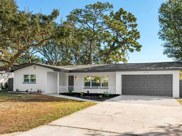 523 Deville Dr E, Largo, FL 33771