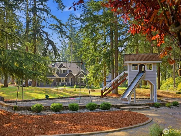 1511 11th Lane, Fox Island, WA 98333