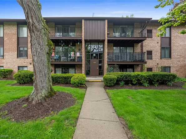 16395 Heather Ln, Cleveland, OH 44130