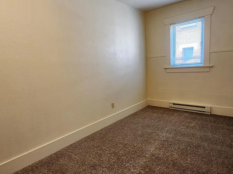 Florence Apartments — Photo 8