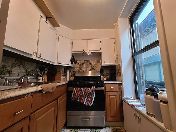 405 Broadway #3F — Photo 4