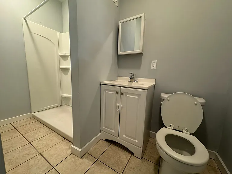 219 Howe Ave #1BL — Photo 6