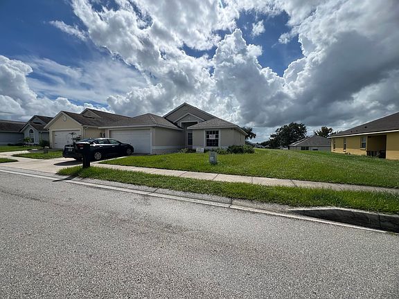2nd image of 237 Somerset Dr