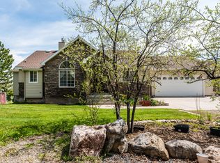 35 E 400 S, Mendon, UT 84325