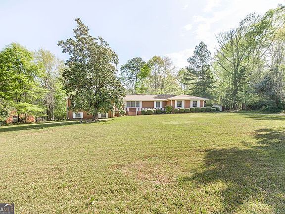 5th image of 835 Old Lundy Rd