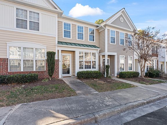 2nd image of 5733 Corbon Crest Ln