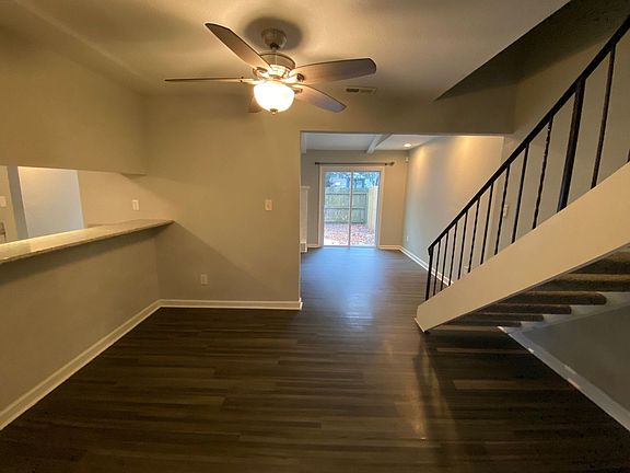 5th image of 148 Tower Dr