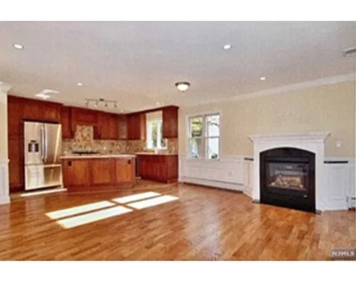 452 Grand Ave Photo 1